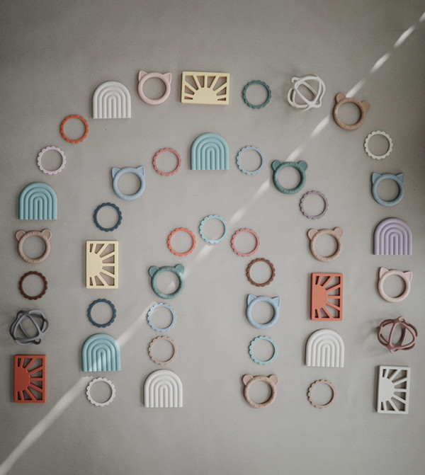 R&B Kids Feeding - Blue Teethers & Pacifiers