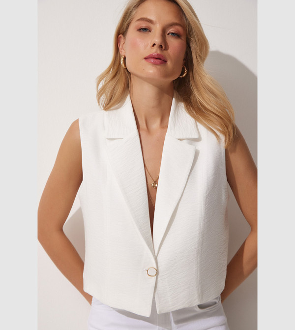 Happiness İstanbul  - White Waistcoats