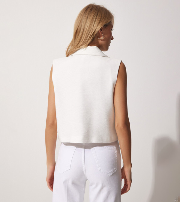 Happiness İstanbul  - White Waistcoats