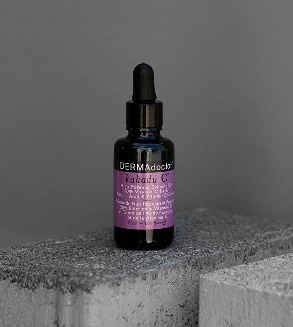 ديرمادكتور  منظفات البشرة والمقشرات - وردي FACE OILS 