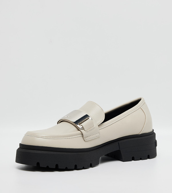 Nine West Loafers & Mocassins - White undefined