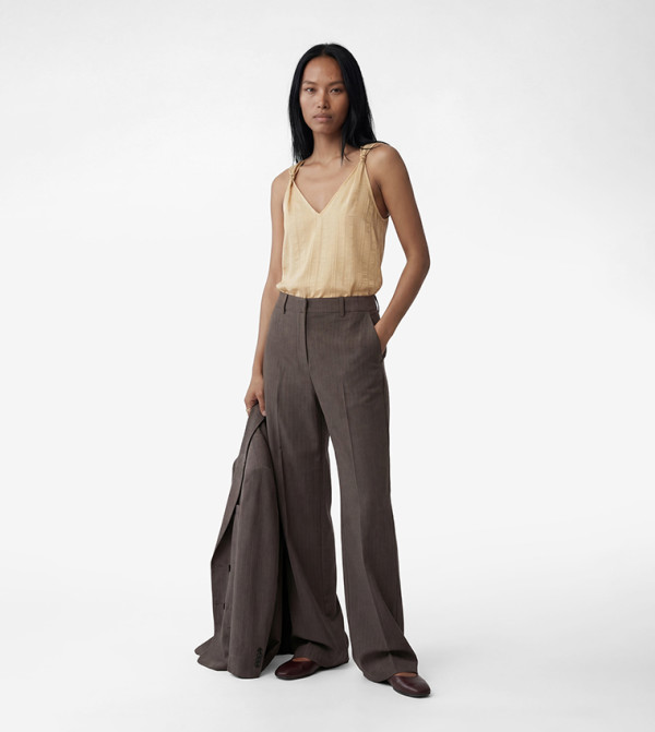 كوتون كوتون - بيج Sleeveless Tops