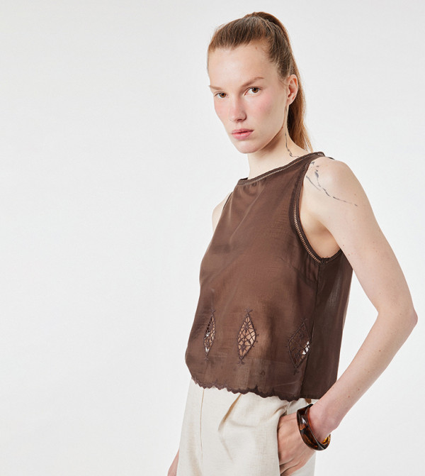 كوتون توبات قصيرة - بني Cropped Tops