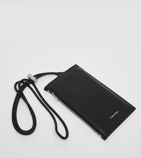 كالفين كلاين كالفين كلاين - أسود Cross Body & Sling Bags