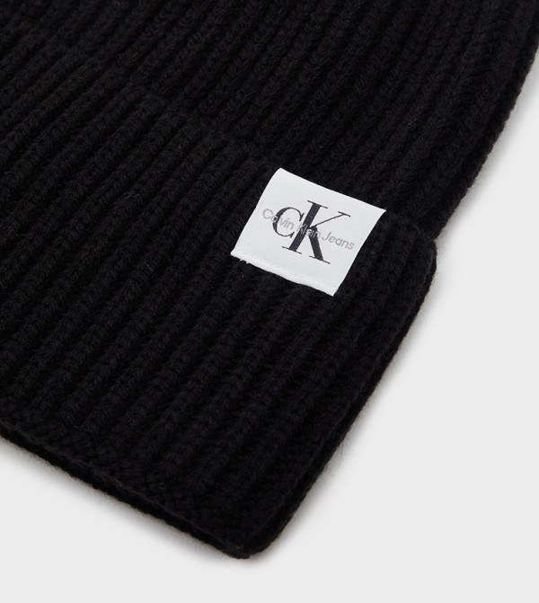 Calvin Klein  Caps & Mittens - Black Caps & Mittens