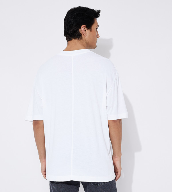 Calvin Klein  Clothing - White Round Neck T-Shirts
