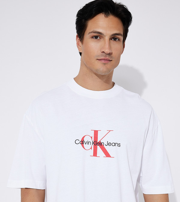 Calvin Klein  Clothing - White Round Neck T-Shirts