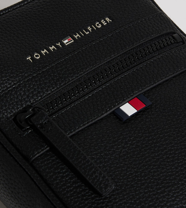 Tommy Hilfiger  Cross Body & Sling Bags - Black Cross Body & Sling Bags