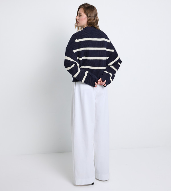 Tommy Hilfiger  Sweaters & Cardigans - Navy V-neck Sweaters