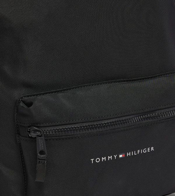تومي هيلفيغر - أسود حقيبة ظهر