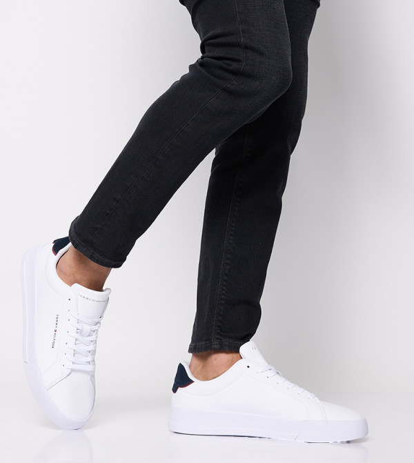 Tommy Hilfiger  Sneakers - White Low Top