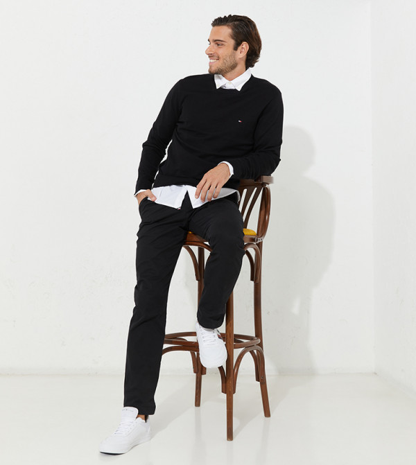 تومي هيلفيغر  سترات و كارديغانات  - أسود Sweater