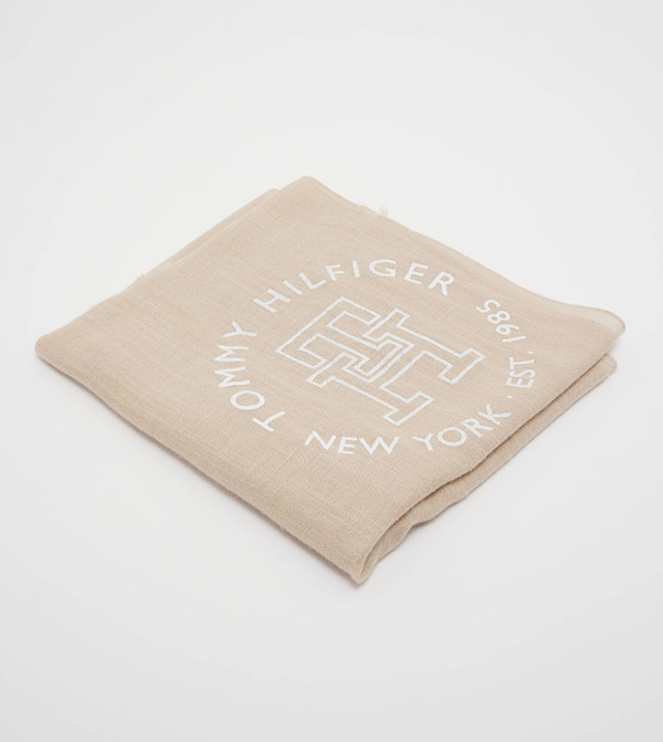 Tommy Hilfiger  Scarves - Beige Knitted Scarves