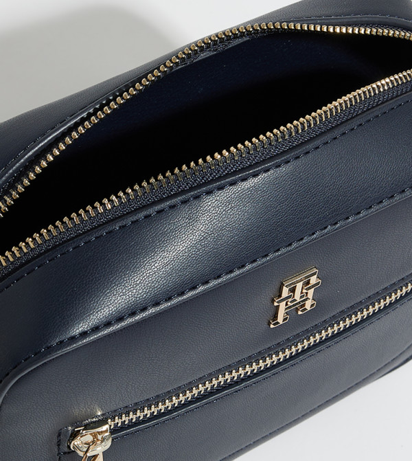 Tommy Hilfiger Tommy Hilfiger - Navy Cross Body Bags