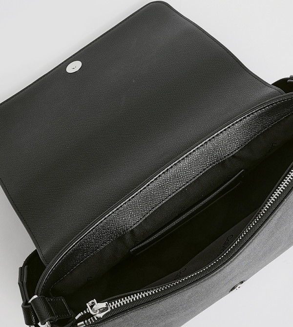 كالفين كلاين كالفين كلاين - أسود حقائب الكتف