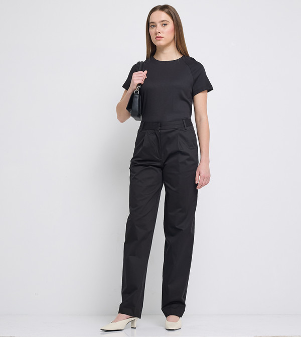 كالفين كلاين كالفين كلاين - أسود Short Sleeve T-Shirts