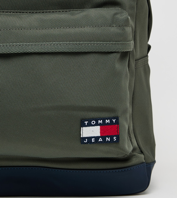 تومي جينز  - أخضر undefined