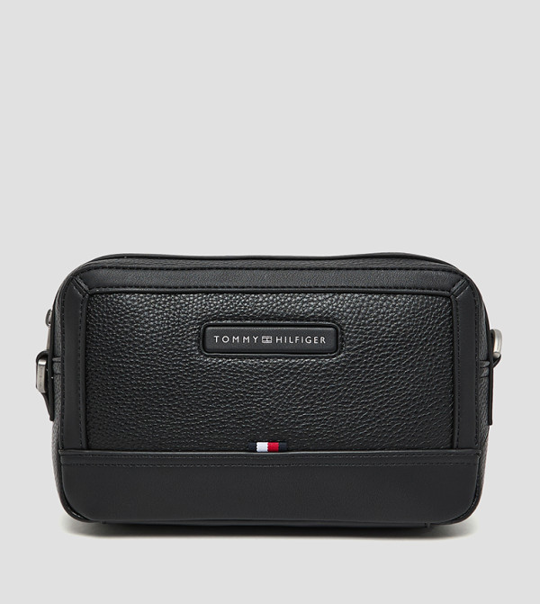 تومي هيلفيغر تومي هيلفيغر - أسود Cross Body & Sling Bags