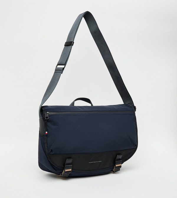 Tommy Hilfiger Messenger Bags - Navy undefined