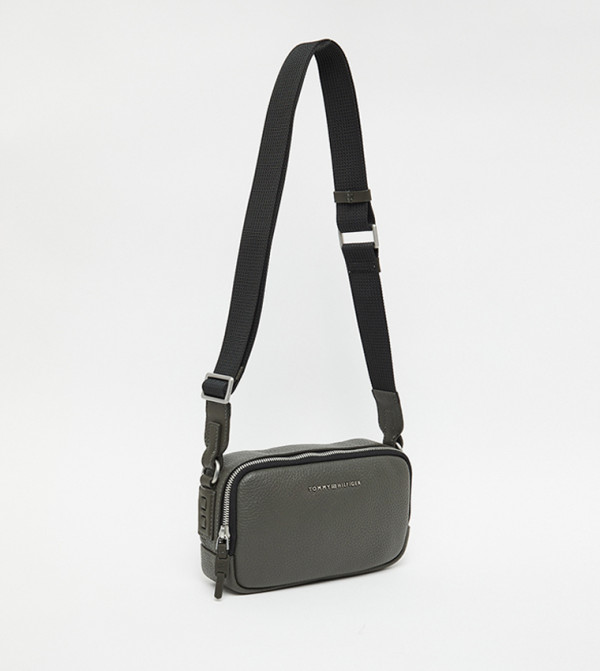 Tommy Hilfiger  Cross Body & Sling Bags - Green Cross Body & Sling Bags