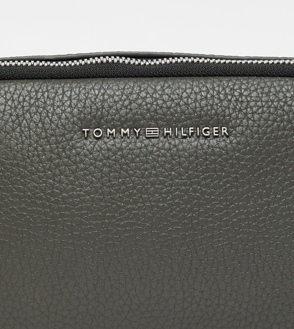 Tommy Hilfiger Tommy Hilfiger - Green Cross Body & Sling Bags
