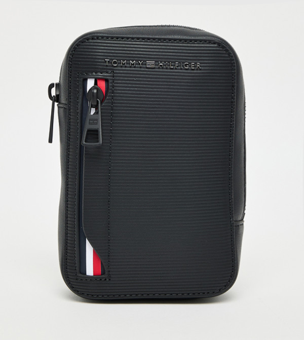 Tommy Hilfiger Tommy Hilfiger - Black Cross Body & Sling Bags