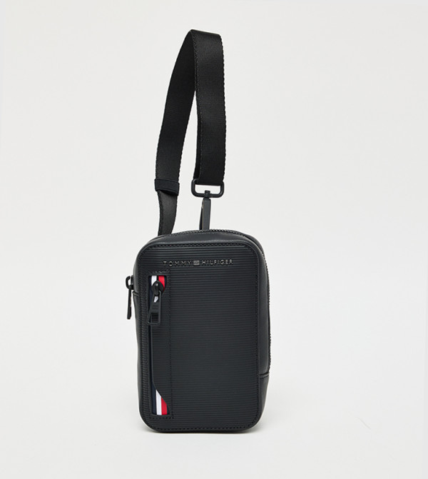 Tommy Hilfiger Tommy Hilfiger - Black Cross Body & Sling Bags