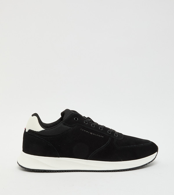 تومي هيلفيغر أحذية سنيكرز - أسود أحذية برقبة منخفضة