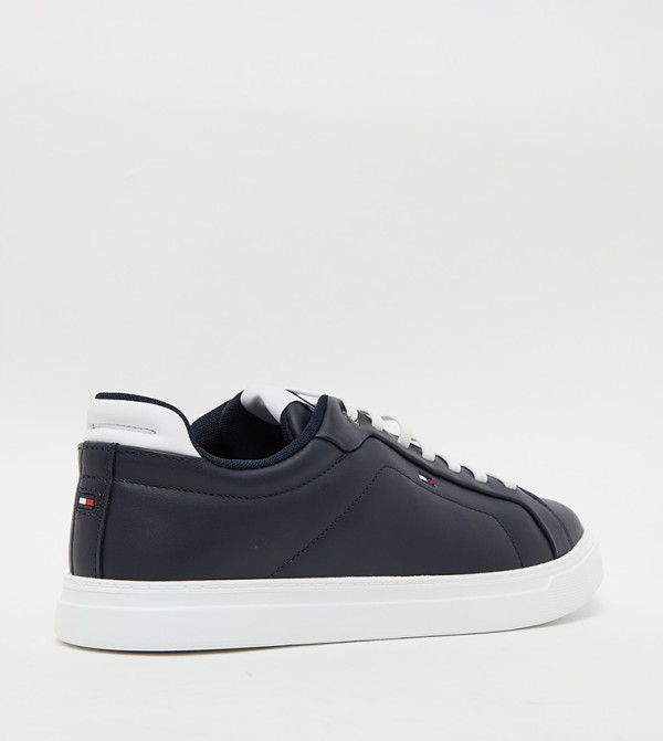 Tommy Hilfiger Tommy Hilfiger - Navy Low Top