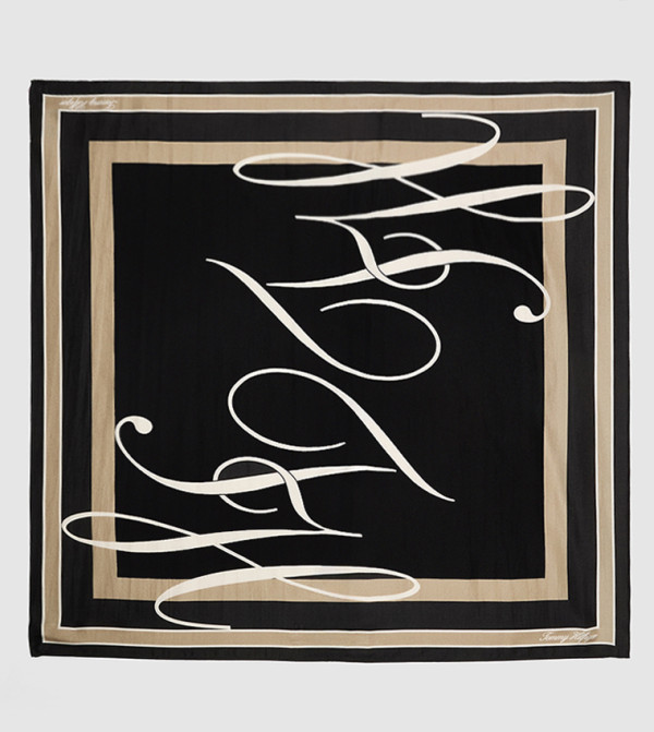 Tommy Hilfiger  Scarves - Black Woven Scarves