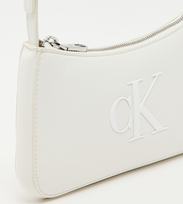 Calvin Klein Calvin Klein - White Shoulder bags