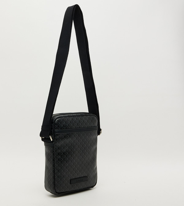 كالفين كلاين كالفين كلاين - أسود Cross Body & Sling Bags