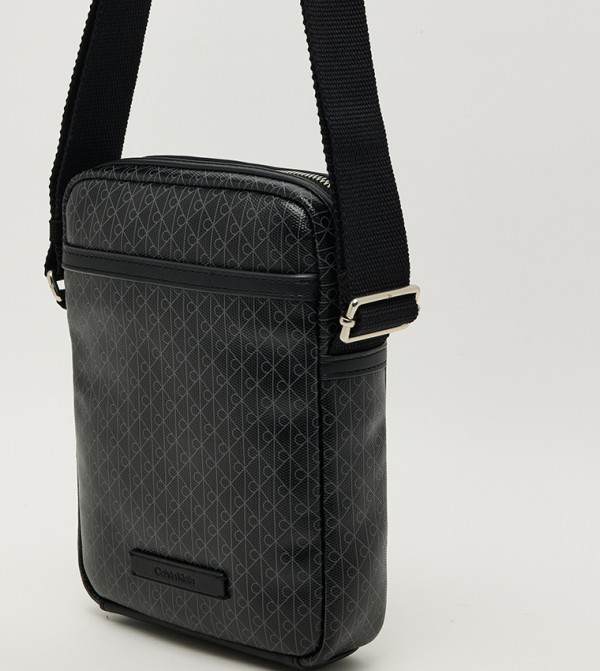 كالفين كلاين كالفين كلاين - أسود Cross Body & Sling Bags