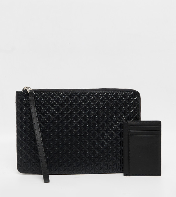 كالفين كلاين كالفين كلاين - أسود حقائب مستلزمات شخصية