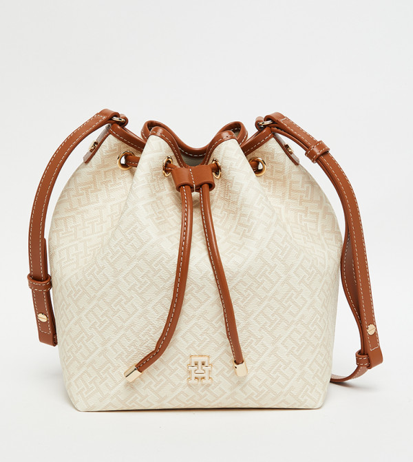 تومي هيلفيغر  حقائب ظهر - بيج Handheld Bags