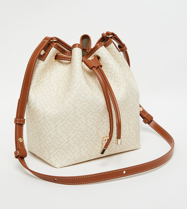 تومي هيلفيغر  حقائب ظهر - بيج Handheld Bags