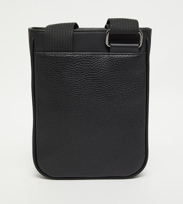 Tommy Hilfiger  Cross Body & Sling Bags - BLACK undefined