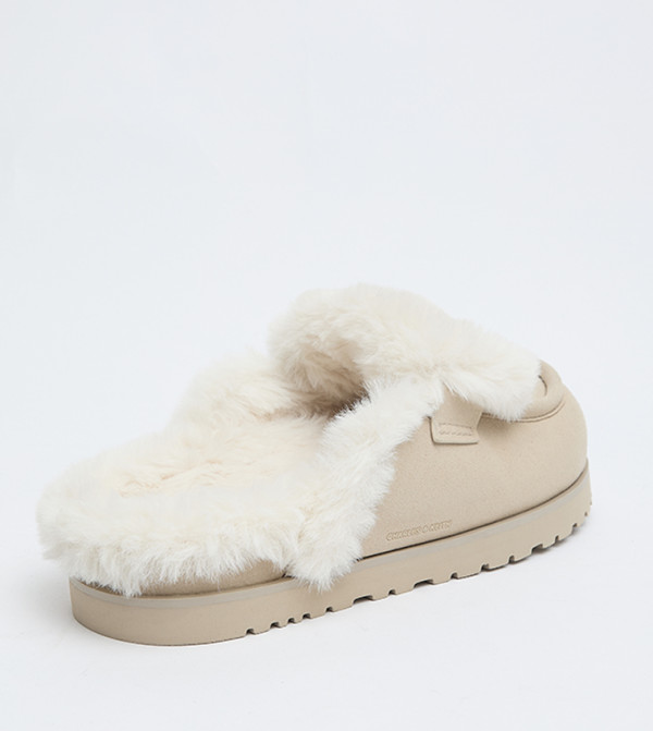 تشارلز آند كيث  Slip-Ons - بيج سهل الارتداء