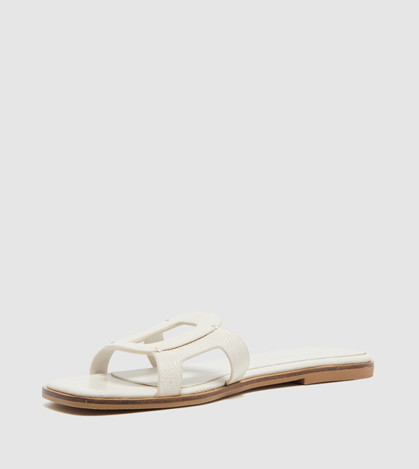 تشارلز آند كيث تشارلز آند كيث - أبيض Flat Sandals