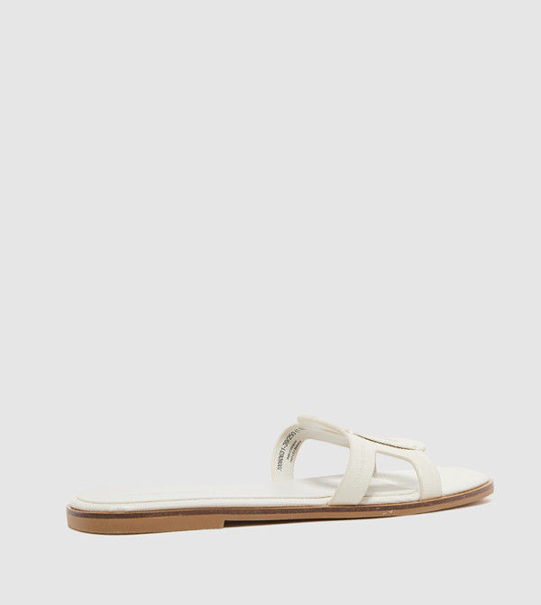 تشارلز آند كيث تشارلز آند كيث - أبيض Flat Sandals