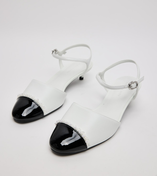 Charles & Keith  summer-workwear-w - White Heels