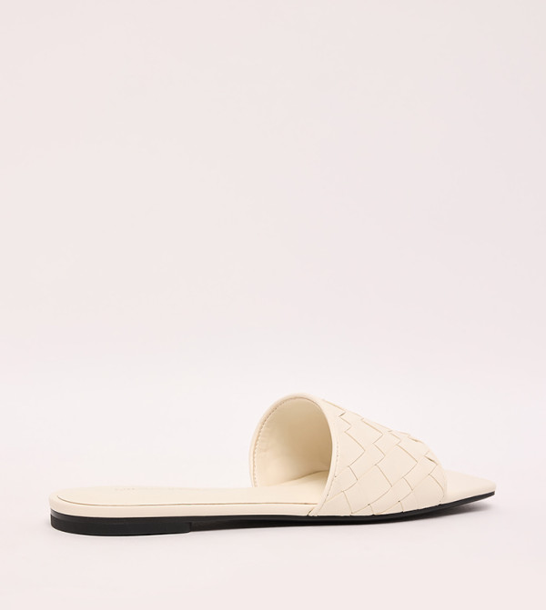 Charles & Keith Charles & Keith - Cream Flat Sandals