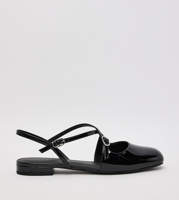 Charles & Keith  Flat Shoes - Black undefined