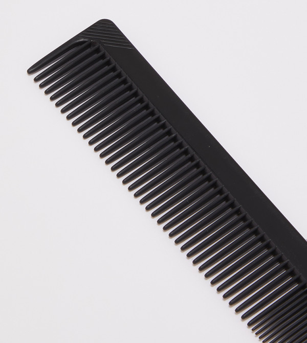 Ikonic Ikonic - Black BRUSH AND COMBS