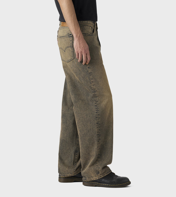 ليفايز  ملابس - بني  Relaxed Jeans