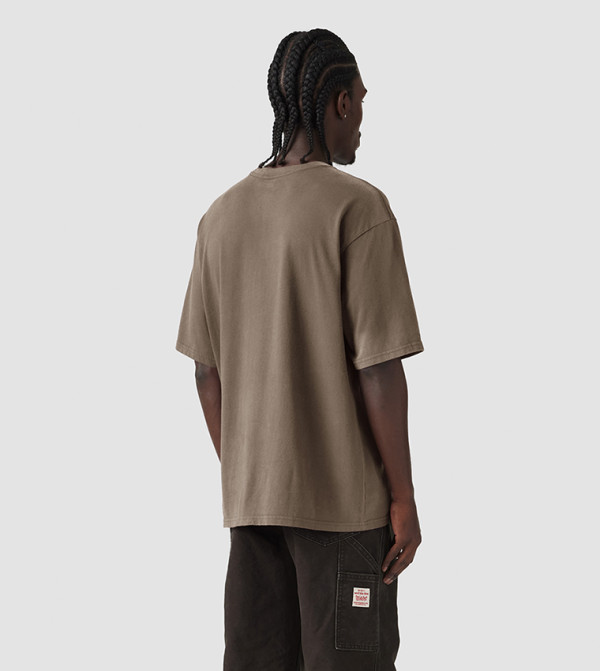 ليفايز  ملابس - بني  Round Neck T-Shirts