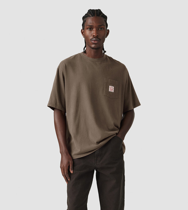 ليفايز  ملابس - بني  Round Neck T-Shirts