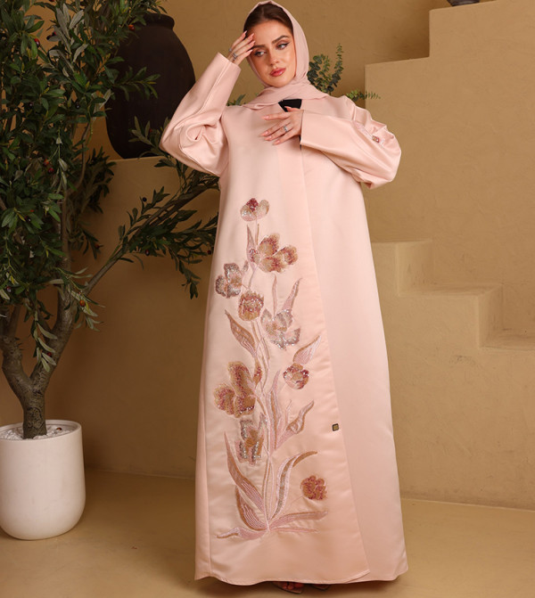 اكسا أيكسا - وردي Abayas