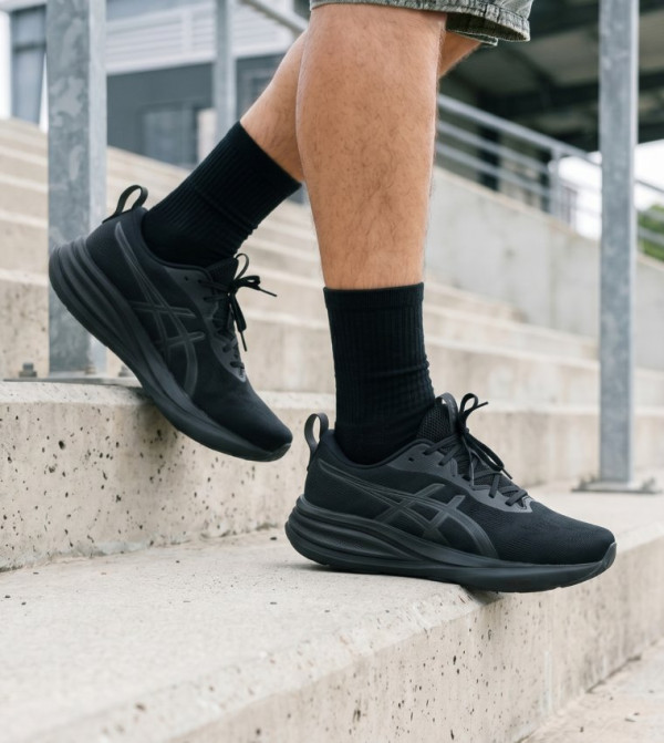 Asics  Sports Shoes - Black Running Shoes
