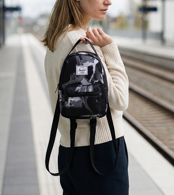 Herschel HERSCHEL - Black Cross Body